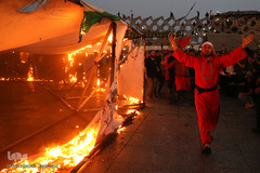 مراسم خیمه سوزان عصر عاشورا در میدان امام حسین(ع) تهران