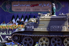 رژه بزرگ نیروهای مسلح در تهران