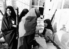 زن در دفاع مقدس