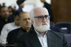  جواد محقق نویسنده، شاعر و روزنامه‌نگار در آیین رونمایی از کتاب «اربعین مرثیه»