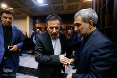 محمود واعظی در مراسم ترحیم مرحومه فاطمه زندبار، والده محسن و پرویز اسماعیلی