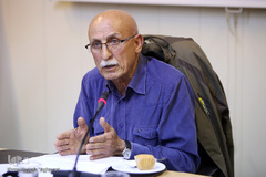 نشست نقد و بررسی کتاب «حاجی خودتی»