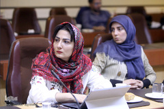 نشست نقد و بررسی کتاب «حاجی خودتی»