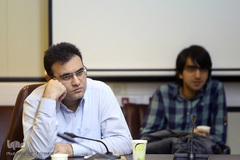 نشست نقد و بررسی کتاب «حاجی خودتی»