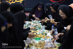 آئین رزق زائر اربعین حسینی در بقعه شیخ طرشتی