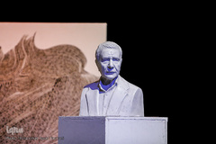 سردیس غلامحسین ابراهیمی دینانی