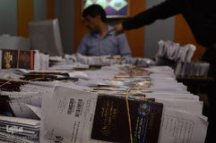 ازدحام در دفاتر زیارتی در آستانه اربعین حسینی / قم