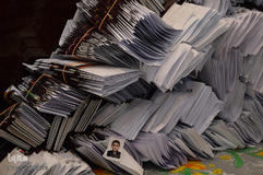 ازدحام در دفاتر زیارتی در آستانه اربعین حسینی / قم