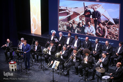 تجلیل از نوازندگان ارکستر سمفونیک دفاع مقدس(سازهای خاکی)