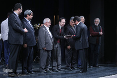 تجلیل از نوازندگان ارکستر سمفونیک دفاع مقدس(سازهای خاکی)