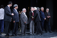 تجلیل از نوازندگان ارکستر سمفونیک دفاع مقدس(سازهای خاکی)