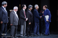 تجلیل از نوازندگان ارکستر سمفونیک دفاع مقدس(سازهای خاکی)