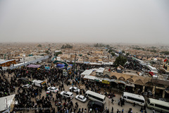 راهپیمایی اربعین حسینی مسیر نجف، کربلا/ ورودی  قبرستان وادی السلام  