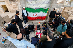 راهپیمایی اربعین حسینی مسیر نجف، کربلا/ مقبره رئیس‌علی دلواری، مبارز مشروطه‌خواه و رهبر قیام جنوب در تنگستان و بوشهر علیه نیروهای بریتانیا در دورهٔ جنگ جهانی اول بود است.