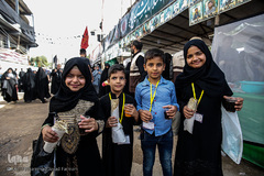 خدمت رسانی موکب جوادالائمه (ع) به زوار اربعین