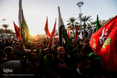 عرض ارادت دسته‌های عزاداری موکب‌ها در شب اربعین