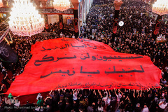 عرض ارادت دسته‌های عزاداری موکب‌ها در شب اربعین