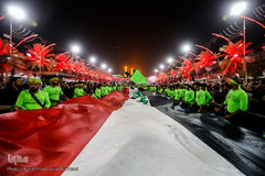 عرض ارادت دسته‌های عزاداری موکب‌ها در شب اربعین