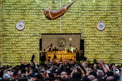 عرض ارادت دسته‌های عزاداری موکب‌ها در شب اربعین