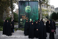 دسته عزاداری دانشجویان از دانشگاه تهران تا حسینیه امام خمینی (ره)