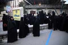 دسته عزاداری دانشجویان از دانشگاه تهران تا حسینیه امام خمینی (ره)