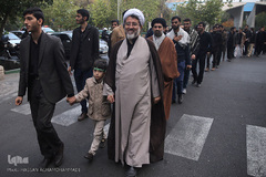 دسته عزاداری دانشجویان از دانشگاه تهران تا حسینیه امام خمینی (ره)