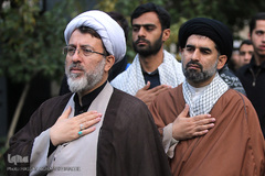 دسته عزاداری دانشجویان از دانشگاه تهران تا حسینیه امام خمینی (ره)