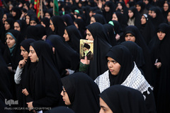 دسته عزاداری دانشجویان از دانشگاه تهران تا حسینیه امام خمینی (ره)