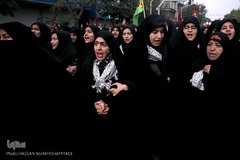 دسته عزاداری دانشجویان از دانشگاه تهران تا حسینیه امام خمینی (ره)