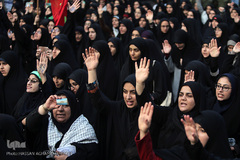 دسته عزاداری دانشجویان از دانشگاه تهران تا حسینیه امام خمینی (ره)