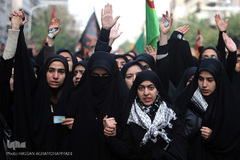 دسته عزاداری دانشجویان از دانشگاه تهران تا حسینیه امام خمینی (ره)