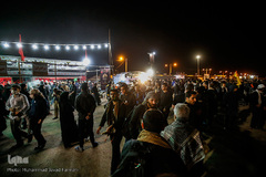 مرز مهران سرد، مملو از زائر، خالی از اتوبوس