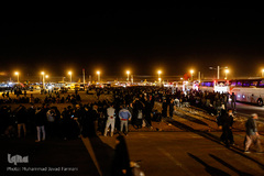 مرز مهران سرد، مملو از زائر، خالی از اتوبوس