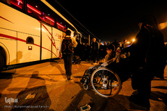 مرز مهران سرد، مملو از زائر، خالی از اتوبوس