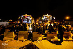 مرز مهران سرد، مملو از زائر، خالی از اتوبوس