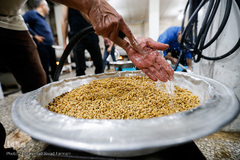 پخت و توزیع ۹ تن آش نذری در سالروز رحلت پیامبر اعظم (ص)