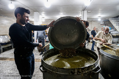 پخت و توزیع ۹ تن آش نذری در سالروز رحلت پیامبر اعظم (ص)