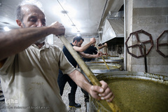 پخت و توزیع ۹ تن آش نذری در سالروز رحلت پیامبر اعظم (ص)