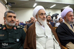 دیدار دست‌اندرکاران کنگره شهدای استان قزوین با رهبر انقلاب