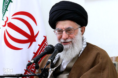 دیدار دست‌اندرکاران کنگره شهدای استان قزوین با رهبر انقلاب