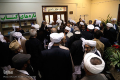 بازدید شرکت کنندگان سی‌و‌ دومین کنفرانس بین المللی«وحدت اسلامی»  از کتابخانه و مخزن کتب خطی حرم مطهر حضرت عبدالعظیم حسنی(ع)