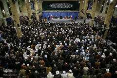 دیدار مسئولان نظام و میهمانان کنفرانس وحدت اسلامى‌ با رهبر انقلاب