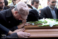 مراسم تشییع پیکر مرحوم ابوالفضل زرویی نصرآباد، شاعر و طنزپرداز