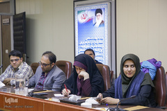 نشست خبری احمد ابوالقاسمی، مدیر رادیو قرآن پیرامون طرح قرآن، کتاب زندگی(۱۴۵۲)