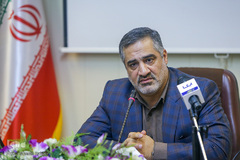 احمد ابوالقاسمی در نشست خبری تشریح برنامه های جدید رادیو قرآن و طرح قرآن، کتاب زندگی(۱۴۵۲)