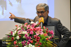 دکتر عبد الجلیل کلانترهرمزی، استاد دانشگاه و فوق تخصص جراحی پلاستيک در ششمین همایش ملی تجلیل از برگزیدگان مسئولیت پذیر اجتماعی