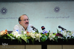 بیژن عبدالملکی در سمینار «بازخوانی روایت قاسم پورحسن از فلسفه فارابی»