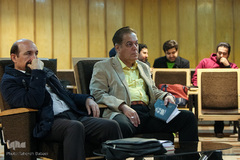 از راست سیدمحسن فاطمی و رحیم محمدی در سمینار «بازخوانی روایت قاسم پورحسن از فلسفه فارابی»