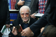 مراسم تولد غلامحسین ابراهیمی‌دینانی