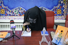 فاطمه فیاض، نویسنده کتاب در رونمایی از کتاب «درمانگری افسردگی مبتنی بر قرآن»
